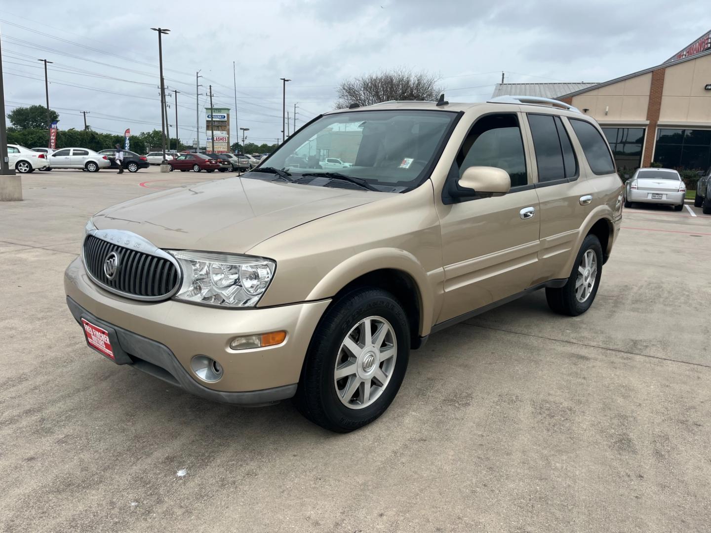 2007 GOLD /TAN Buick Rainier CXL (5GADS13S172) with an 4.2L L6 DOHC 24V engine, 4-Speed Automatic transmission, located at 14700 Tomball Parkway 249, Houston, TX, 77086, (281) 444-2200, 29.928619, -95.504074 - Photo#2